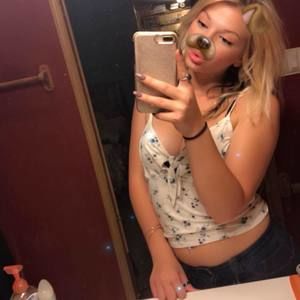 Meet your Posher, Kena